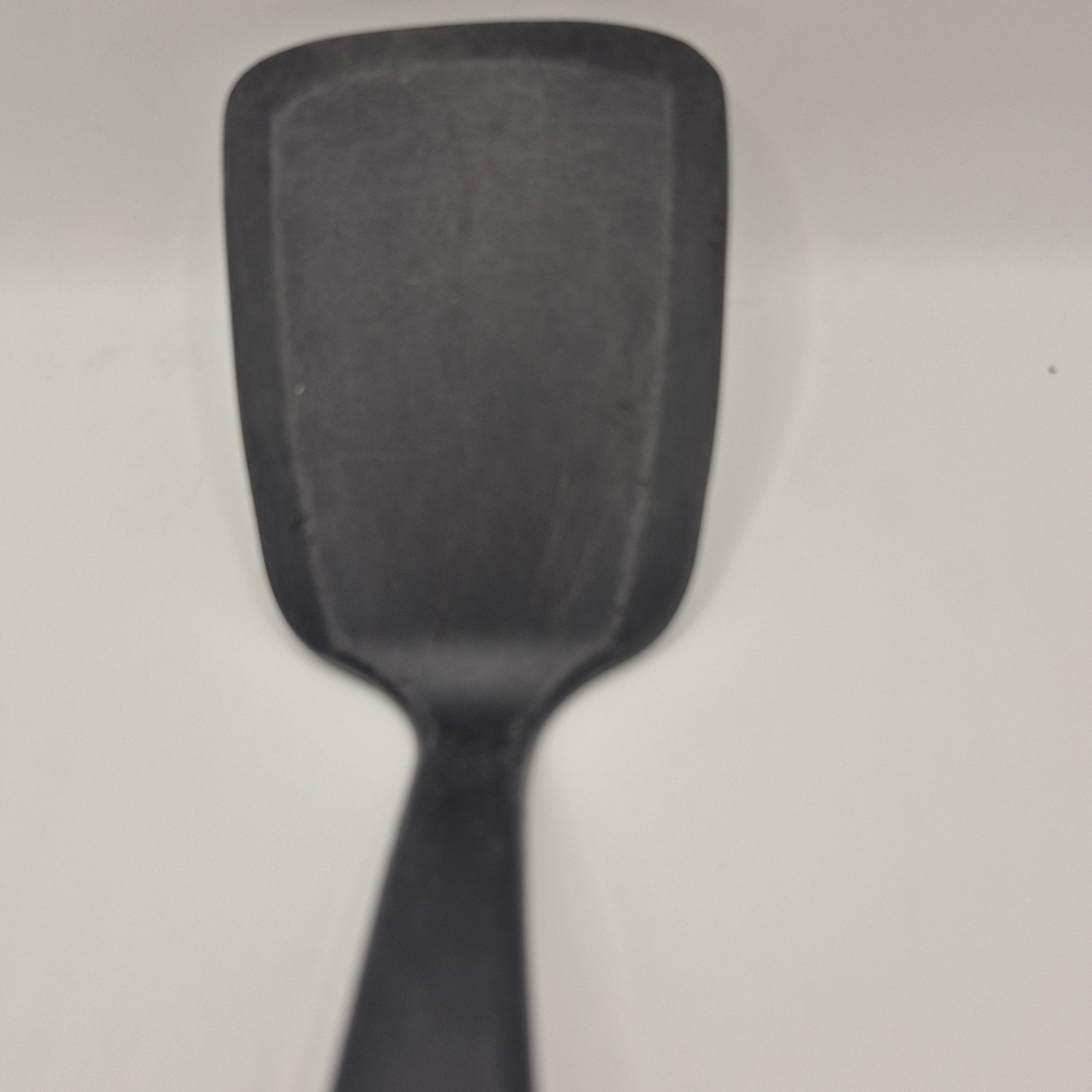Kitchenaid 12" Solid Black Nylon‎ Spatula - Picture 3 of 6